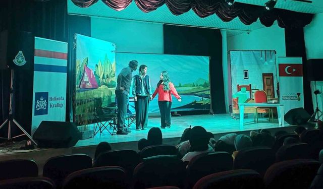 Kahramanmaraş’ta miniklere özel tiyatro