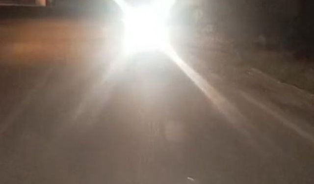 Motosiklet ile hafif ticari araç çarpıştı: 1 ölü