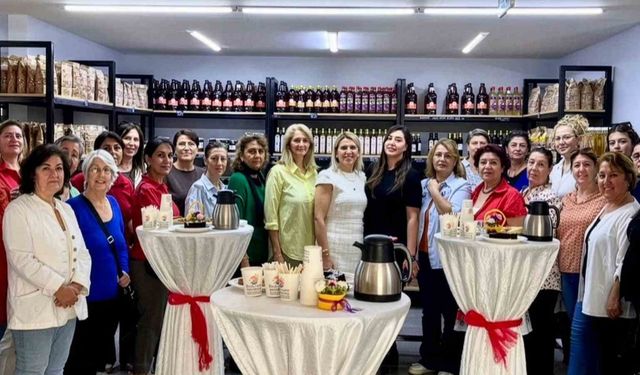 Muratpaşa’da kadın dayanışması büyüyor