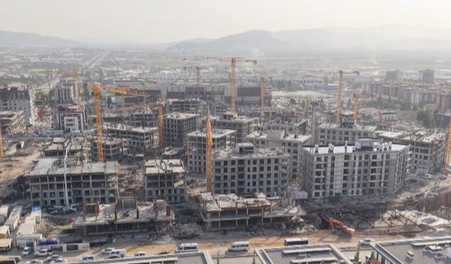 Onikişubat Stadyumu’nun yerine deprem konutları yükseliyor