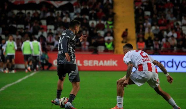 Trendyol Süper Lig: Antalyaspor: 1 - Beşiktaş: 3 (Maç sonucu)