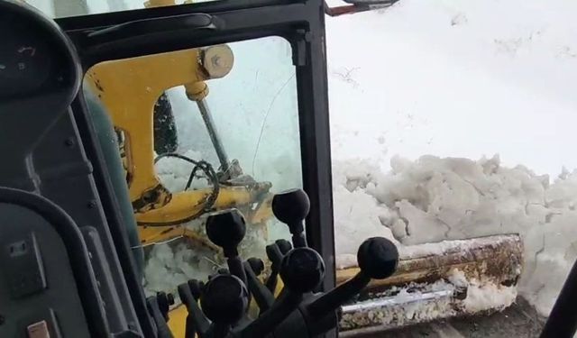 Adana’yı Kayseri’ye bağlayan Gezbeli Geçidinde kapanan yol açıldı