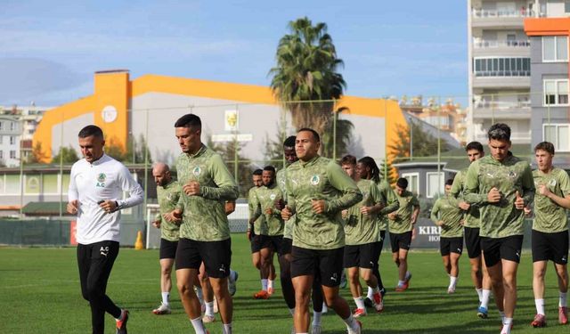 Alanyaspor, Çorum FK maçı hazırlıklarını tamamladı