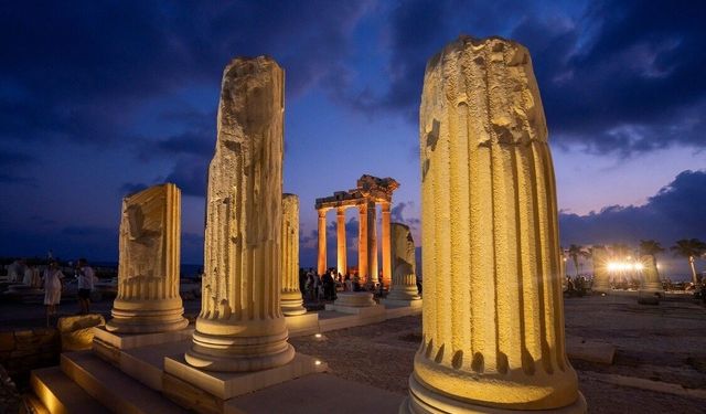 Antalya'da 2025 kazı sezonu: Tapınaklardan heykellere, mozaiklerden insanlık tarihinin en eski izlerine uzanan keşifler