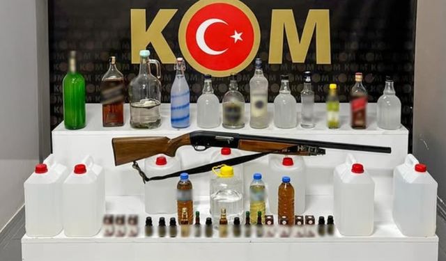 Isparta’da Narkotik ve KOM’dan çifte operasyon: Sentetik kâğıtlar ve kaçak alkol yakalandı