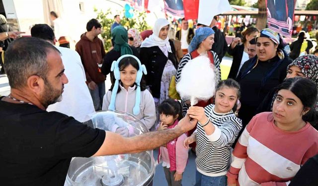 Mersin’de özel gereksinimli bireyler renkli atölyelerde buluştu