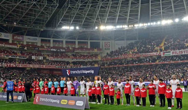 Trendyol Süper Lig: Antalyaspor: 0 - Galatasaray: 2