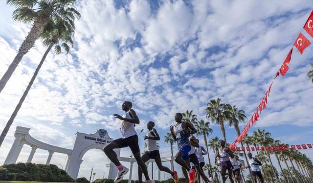 Türkiye’nin en hızlı maratonu yine Mersin’de koşuldu