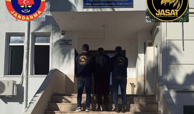 Antalya'da 40 yıl hapis cezası bulunan firari yakalandı