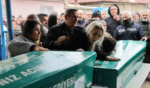 Babalarının öldürdüğü kardeşler yan yana toprağa verildi