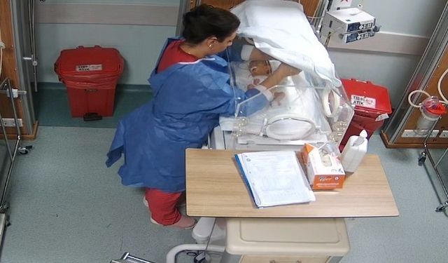 Kahramanmaraş'ta bebeği darbeden hemşire her yerde aranıyor