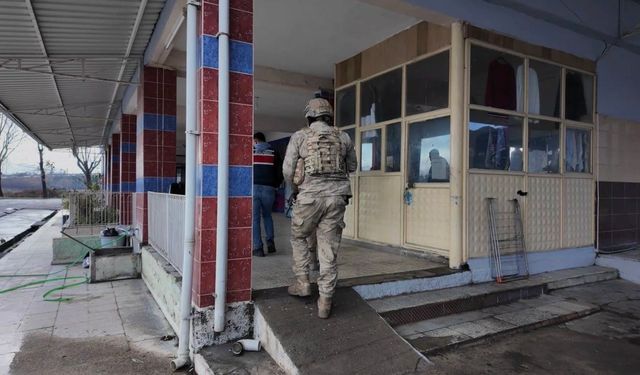 Osmaniye merkezli kaçakçılık operasyonunda 5 tutuklama