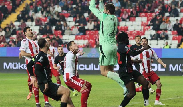 Trendyol Süper Lig: Antalyaspor: 2 - Gençlerbirliği: 1 (Maç sonucu)