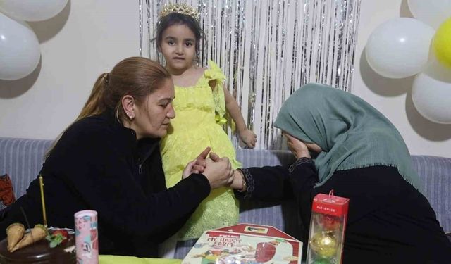Aile fotoğrafından geriye tek kalan Alye'nin doğum gününde babaannesi gözyaşlarına boğuldu