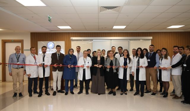 Akdeniz Üniversitesi Hastanesi'nde göz hastalıklarına lazer ile tedavi