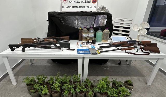 Alanya'da uyuşturucu operasyonu: Sıvı metamfetamin ve kenevir ele geçirildi