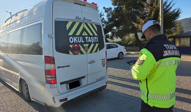 Burdur'da 15 bin 851 araç ve sürücüsü kontrol edildi
