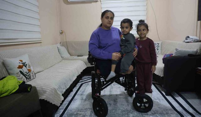 Depremde eşini, 2 çocuğunu ve bacaklarını kaybeden acılı anne, yaptığı alışverişin borcunu ödeyemeyince mahkemelik oldu