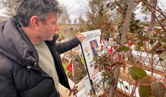 Enkaz altındaki kızının elini hiç bırakmamıştı, depremin 3. yılında kabrini ziyaret etti