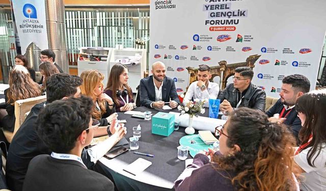 Gençler 'Antalya Yerel Gençlik Forumu'nda buluştu