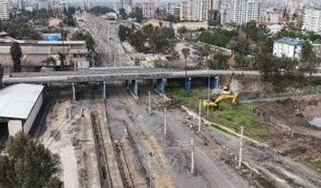 James Bond filminin bazı sahneleri çekilmişti: O köprüde yıkım başladı