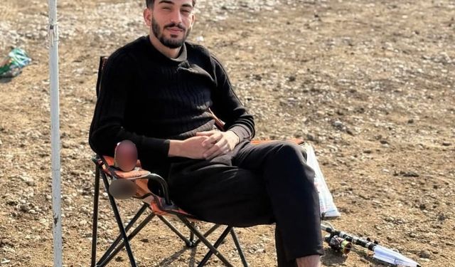 Kamyonetle çarpışan motosikletin 25 yaşındaki sürücüsü hayatını kaybetti