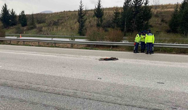 Osmaniye'de temizlik yapan işçilere otomobil çarptı: 1 ölü, 3 yaralı