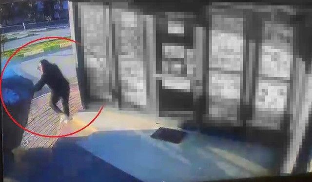 Oturduğu yerde aracın altında kalmaktan saniyelerle ile kurtuldu, o anlar güvenlik kamerasına yansıdı