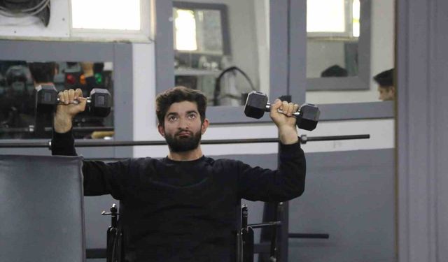 Serebral palsi hastası genç sporla hayata tutundu