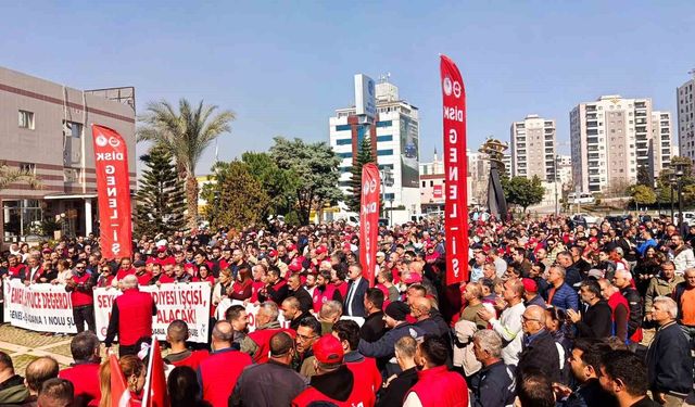 Seyhan Belediyesi'nde işçi isyanı: Yüzde 3 zam teklifine tepki