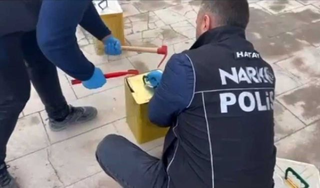 Zeytinyağı tenekelerinden 100 bin uyuşturucu hap çıktı