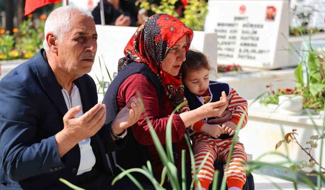 Adana'da şehitler unutulmadı