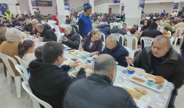 Antakya Belediyesi, Ramazan ayı boyunca her gün bin kişiye iftar veriyor