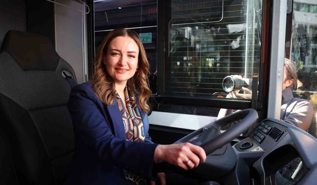 Antalya Büyükşehir'den ulaşım filosuna takviye: 19 hibrit otobüs sahada