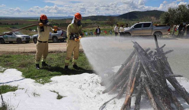 Ateş savaşçılarının TOY'u nefes kesti