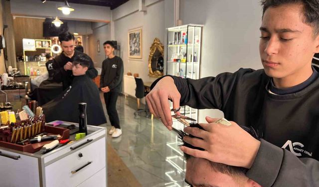 Bayram öncesi berber esnafının yoğunluğu başladı