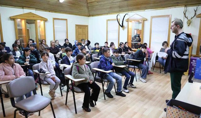 Büyükşehir Belediyesi çocuklara suyun önemini anlatıyor