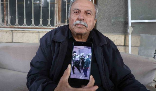 'Dua etsinler yeter' diyen yaşlı adam emekli maaşını mahalleliye dağıtıyor