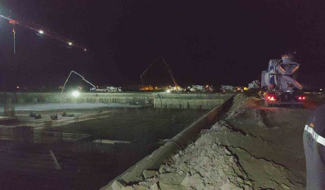 İnşaatta yaklaşık 7 metre yükseklikten düşen işçi yaralandı