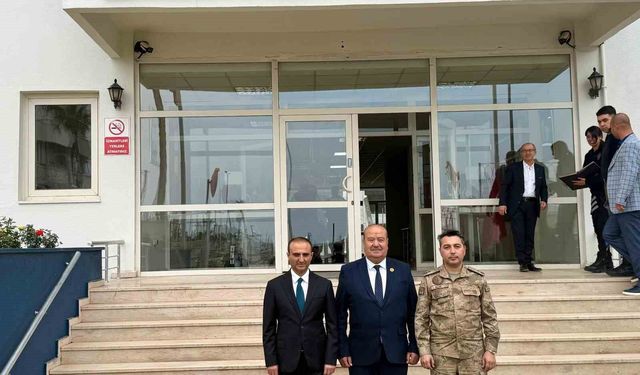 İskenderun'da muhtarlar, huzurlu yaşam için jandarma ve emniyete teşekkür etti