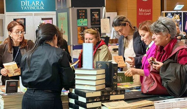 Kepez Kitap Fuarı kapılarını açtı: Edebiyat dolu 10 gün başladı