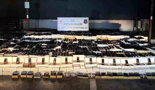 Manavgat'ta 25,5 milyonluk kaçak ürün operasyonu