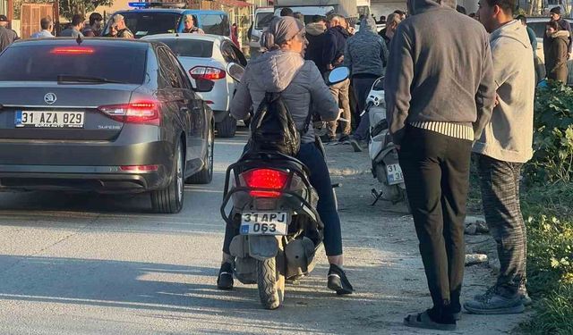 Otomobille çarpışan motosikletli ağır yaralandı