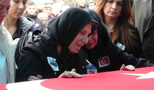 Şehit Binbaşı Sinan Taştekin memleketi Isparta'da ebediyete uğurlandı