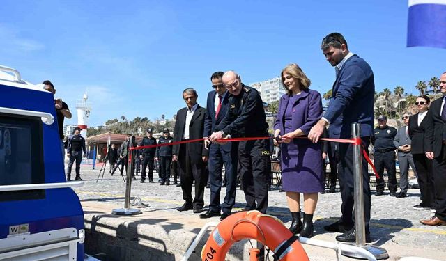 Şehit Veysel Özkayacan'ın adı verilen karakol botu mavi vatanda göreve başladı