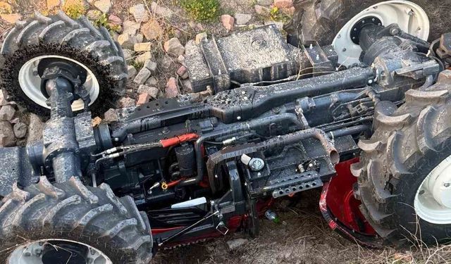 Tarsus'ta traktör devrildi: 1 ölü