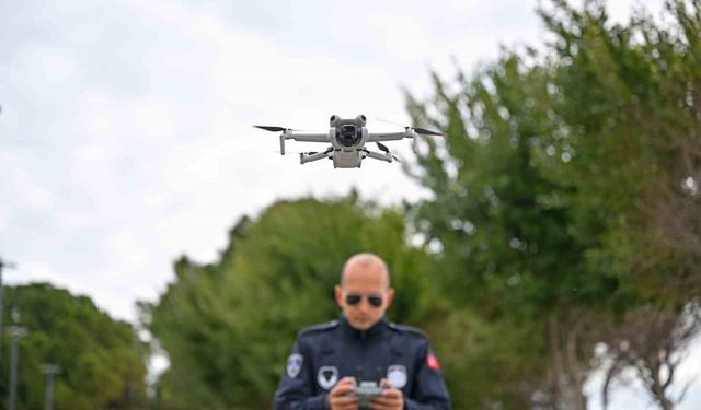 Antalya Büyükşehir zabıtasından dronla denetim
