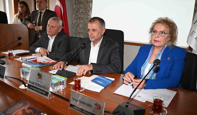 Başkan Topaloğlu: 'Yollardaki kazılar altyapı kurumlarına ait'