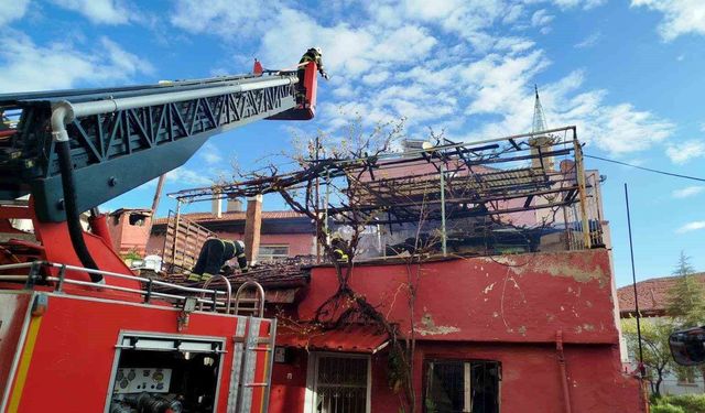 Burdur'da müstakil evde yangın paniği