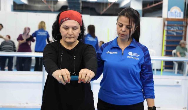 Büyükşehir Belediyesi'nden Parkinson hastalarına özel eğitim